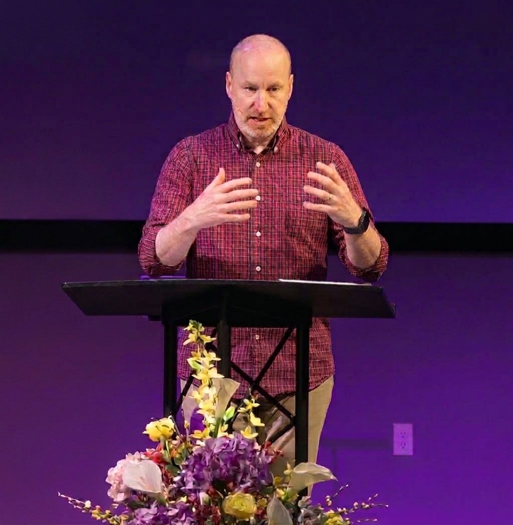 Andy preaching at Sonrise Christian Church